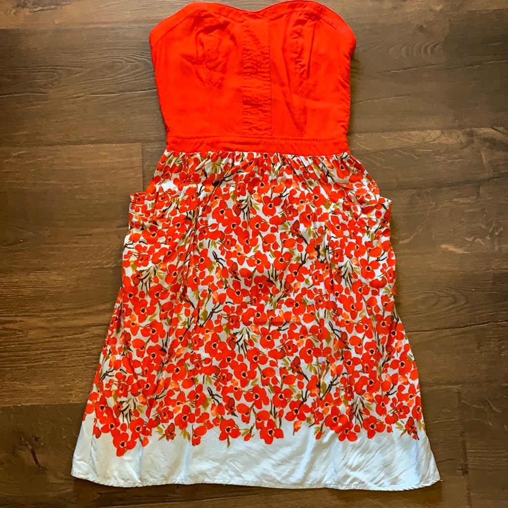 Floral print strapless dress